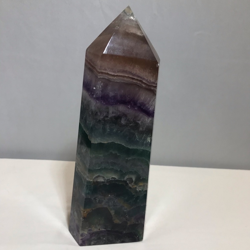 Rare rainbow fluorite obelisk🔴 - Picture 3 of 8